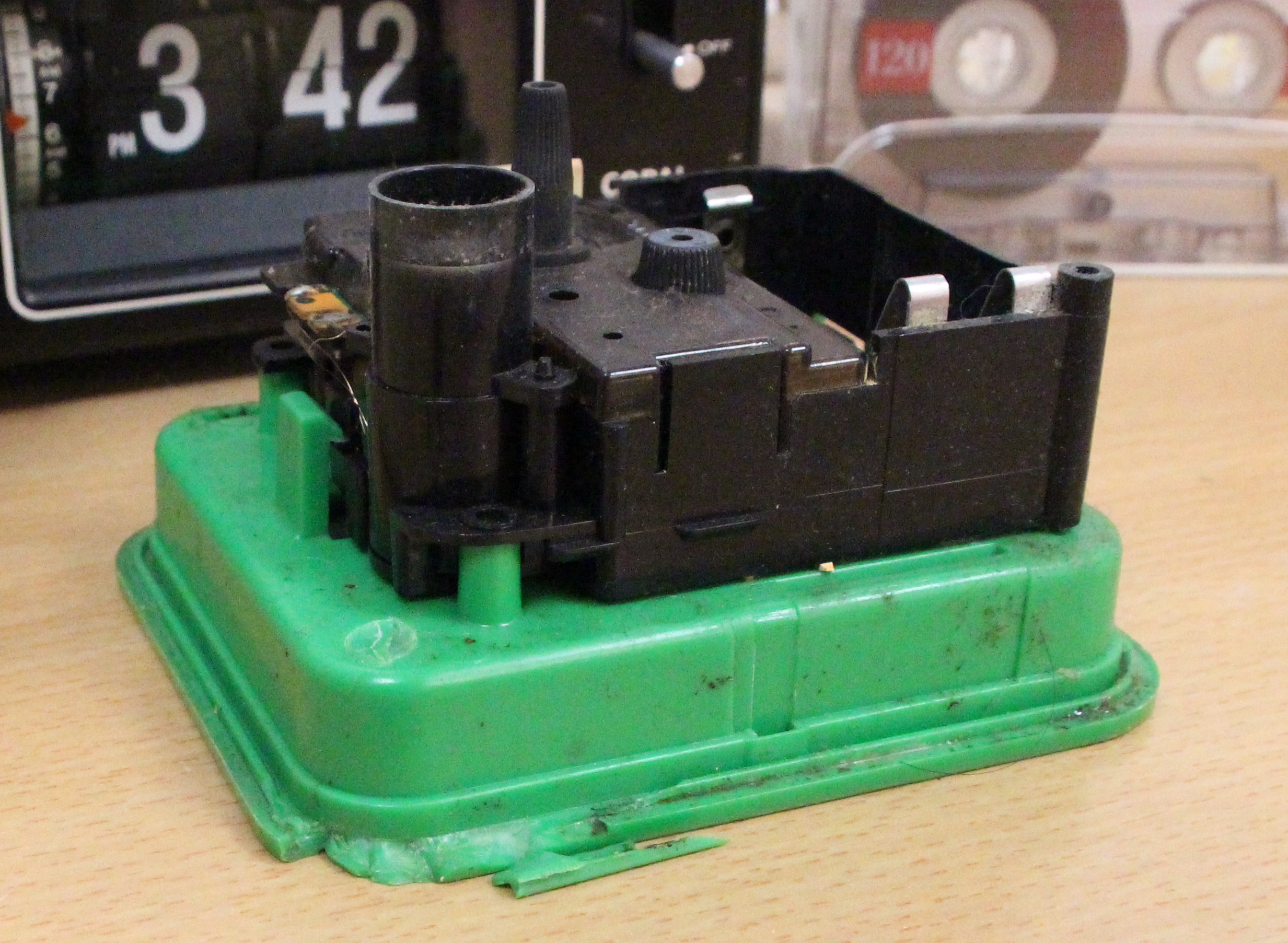 充滿灰塵的機芯